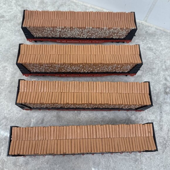 Tyco HO #4365 The Southern Railway Flat Car Bulkhead w Pulpwood Load Lot of 4 - Picture 3 of 7